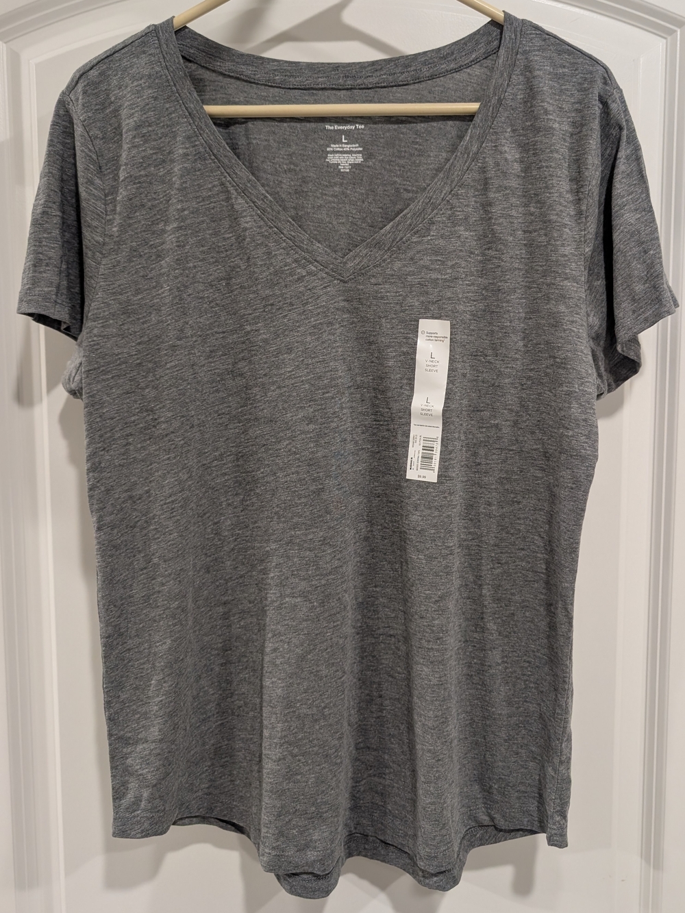 Sonoma Heather Gray V-Neck Short Sleeve Tee Size L NWT